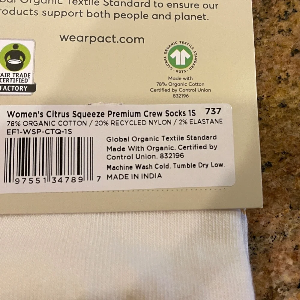NEW! Pact Citrus Squeeze  Premium Crew Socks Two Pair NWT!